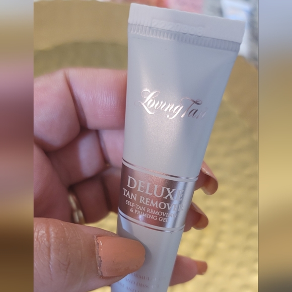 NWT loving tan deluxe tan remover 20 mL - Picture 3 of 5